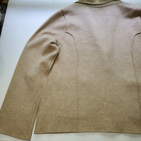 Anthropologie - Picture 13 of 14